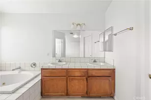 6200 Trinidad Ct, Bakersfield, CA 93313 - Photo 30