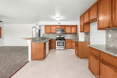 6200 Trinidad Court, Bakersfield, CA 93313 - Photo 14