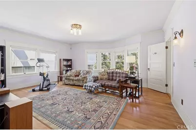 1415 S Manhattan Place, Los Angeles, CA 90019 - Photo 32