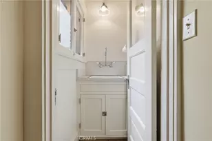 1415 S Manhattan Pl, Los Angeles, CA 90019 - Photo 20
