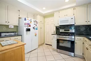 334 Country Club, Simi Valley, CA 93065 - Photo 10