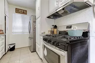 14218 Sylvan St, Sherman Oaks, CA 91401 - Photo 10