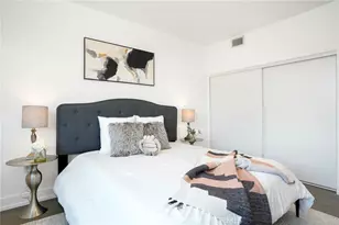 1345 Havenhurst, West Hollywood, CA 90046 - Photo 32