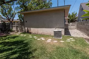 240 N Keystone, Burbank, CA 91506 - Photo 32