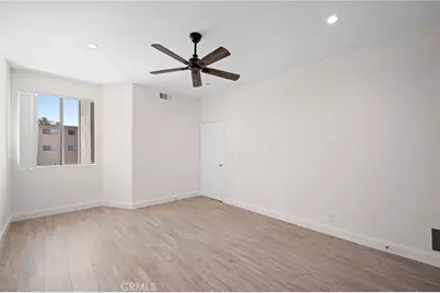 7211 Cozycroft #16, Winnetka, CA 91306 - Photo 14