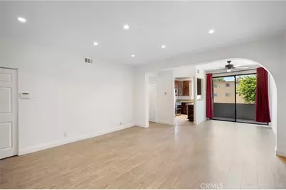 7211 Cozycroft #16, Winnetka, CA 91306 - Photo 4