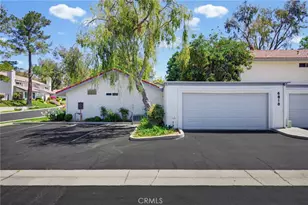 6818 Poppyview Dr, Oak Park, CA 91377 - Photo 2