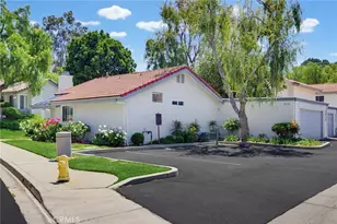 6818 Poppyview Dr, Oak Park, CA 91377 - Photo 4