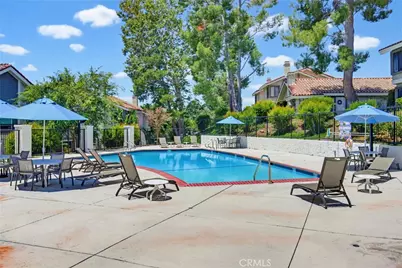 6818 Poppyview Drive, Oak Park, CA 91377 - Photo 6