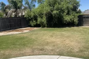 8011 Amber Creek Rd, Bakersfield, CA 93313 - Photo 8