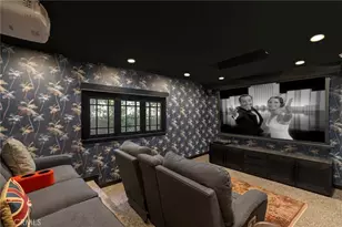 737 N Orange Dr, Los Angeles, CA 90038 - Photo 6