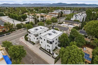 13822 Oxnard, Van Nuys, CA 91401 - Photo 1