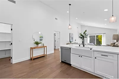 827 N Lamer, Burbank, CA 91506 - Photo 14