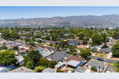 827 N Lamer, Burbank, CA 91506 - Photo 38