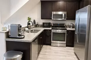 14124 W Pine Ln, Van Nuys, CA 91405 - Photo 6