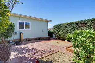 115 Poinsettia Gardens Dr, Ventura, CA 93004 - Photo 34