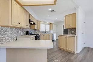 115 Poinsettia Gardens Dr, Ventura, CA 93004 - Photo 16
