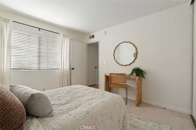 22133 Burbank Blvd #5, Woodland Hills, CA 91367 - Photo 22