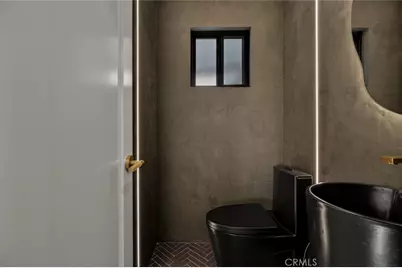 9970 Milano, Los Angeles, CA 91352 - Photo 22