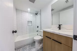 2010 S Dunsmuir, Los Angeles, CA 90016 - Photo 42