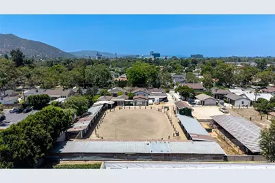 700 S Mariposa Street, Burbank, CA 91506 - Photo 8