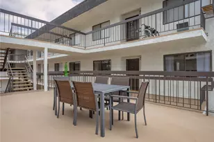 635 E Elmwood Ave, Burbank, CA 91501 - Photo 26