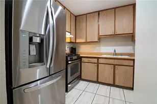 27064 Crossglade, Canyon Country, CA 91351 - Photo 8