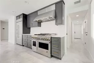 5515 Hermitage, Valley Village, CA 91607 - Photo 6