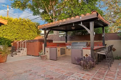 11232 Oxnard Street, North Hollywood, CA 91606 - Photo 6