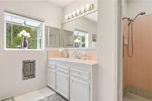 5055 Willowcrest, North Hollywood, CA 91601 - Photo 24