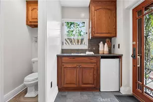 902 E Olive Ave, Burbank, CA 91501 - Photo 44