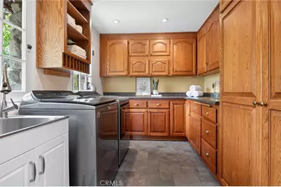 902 E Olive Avenue, Burbank, CA 91501 - Photo 42