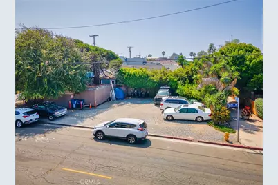 1909 Pacific Avenue, Venice, CA 90291 - Photo 8