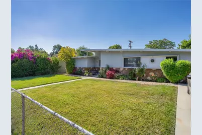 19420 Strathern Street, Reseda, CA 91335 - Photo 2