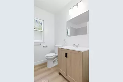 11251 Dronfield, Pacoima, CA 91331 - Photo 12