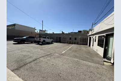 4027 W Burbank Boulevard, Burbank, CA 91505 - Photo 16