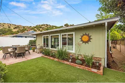 8407 Broadacre Drive, Los Angeles, CA 91352 - Photo 30