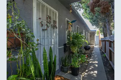 1218 N Hollywood Way, Burbank, CA 91505 - Photo 4