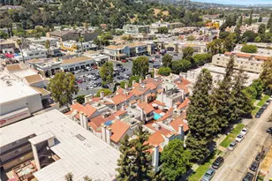 10926 Bluffside Dr, Studio City, CA 91604 - Photo 40