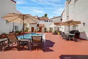 10926 Bluffside Dr, Studio City, CA 91604 - Photo 26