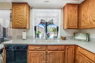 2102 Redrock Ct, Palmdale, CA 93551 - Photo 12