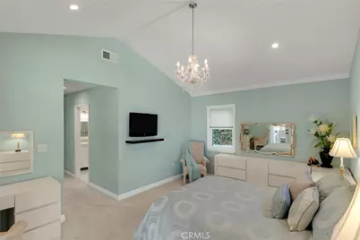 9001 Debra Avenue, North Hills, CA 91343 - Photo 14