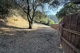 9704 Marcus Ln, Tujunga, CA 91042 - Photo 32