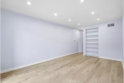 6245 Woodman Avenue #209, Los Angeles, CA 91401 - Photo 8