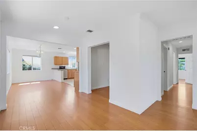 8747 Stansbury Avenue, Panorama City, CA 91402 - Photo 32