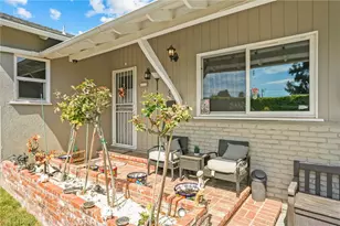 7032 Fallbrook, Los Angeles, CA 91307 - Photo 2