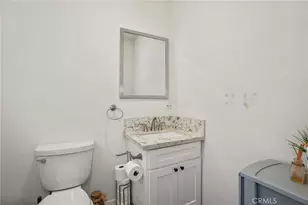 7032 Fallbrook, Los Angeles, CA 91307 - Photo 20