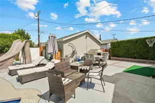 7032 Fallbrook, Los Angeles, CA 91307 - Photo 26
