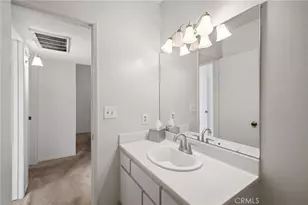 9436 Via Salerno, Los Angeles, CA 91504 - Photo 26