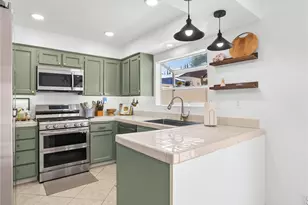 17734 Devonshire St, Northridge, CA 91325 - Photo 4
